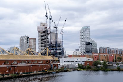 Viviendas en construcción en Poplar y Canning Town, cerca del distrito financiero de Canary Wharf, en Londres. 