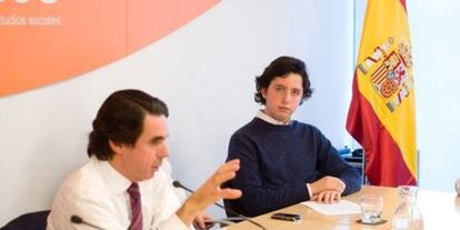 Francisco Nicolás Gómez Iglesias, junto a José María Aznar.