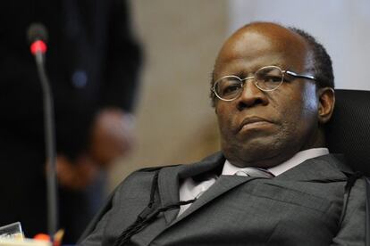 El juez instructor del caso de corrupci&oacute;n pol&iacute;tica &#039;Mensal&atilde;o&#039;, Joaquim Barbosa.