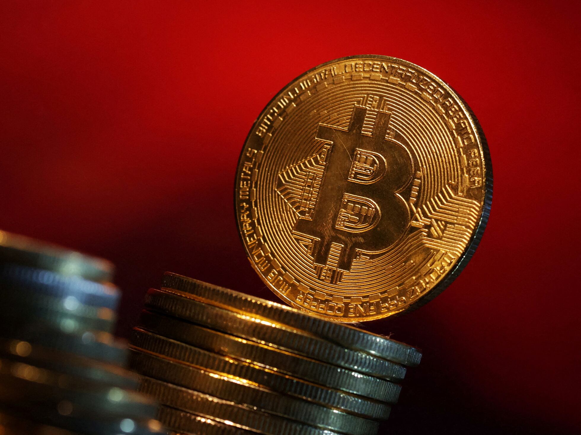 Qué es el 'halving' del bitcoin, cuando será y por qué puede disparar la cotización de la moneda? | Criptoactivos | Cinco Días