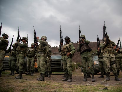 Elementos del Ejercito Mexicano en el poblado de Santiago Xalitzintla, Puebla, en 2023.