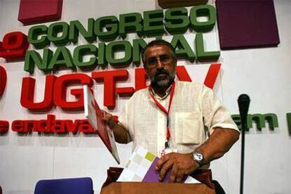El líder de UGT del País Valenciano, Rafael Recuenco, ayer, antes de iniciarse el congreso.
