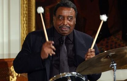 El músico de jazz Chico Hamilton, en 2004.