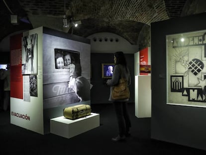 Uno de los rincones de la exposición 'No pasarán', organizada por la Oficina de DDHH y Memoria. 