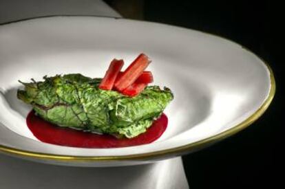 Pargo en hoja de acelga de La Huerta de Carabaña, en Madrid.