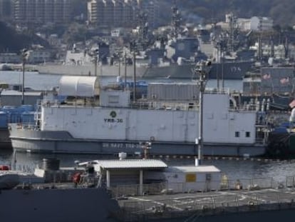 Buques de la Armada de EE UU y de las Fuerzas de Autodefensa de Jap&oacute;n se encontraban fondeados el viernes en la base japonesa de Yokosuka. 