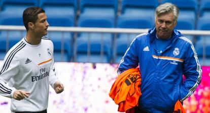 Ancelotti y Cristiano, en el entrenamiento de este viernes