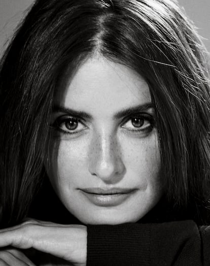 “La vida me ha colocado en una posición en la que producir es casi una obligación”, dice Penélope Cruz.