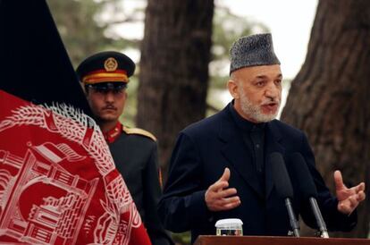 El presidente afgano, Hamid Karzai, esta semana durante la visita dle presidente franc&eacute;s, Fran&ccedil;ois Hollande, a Kabul.
 