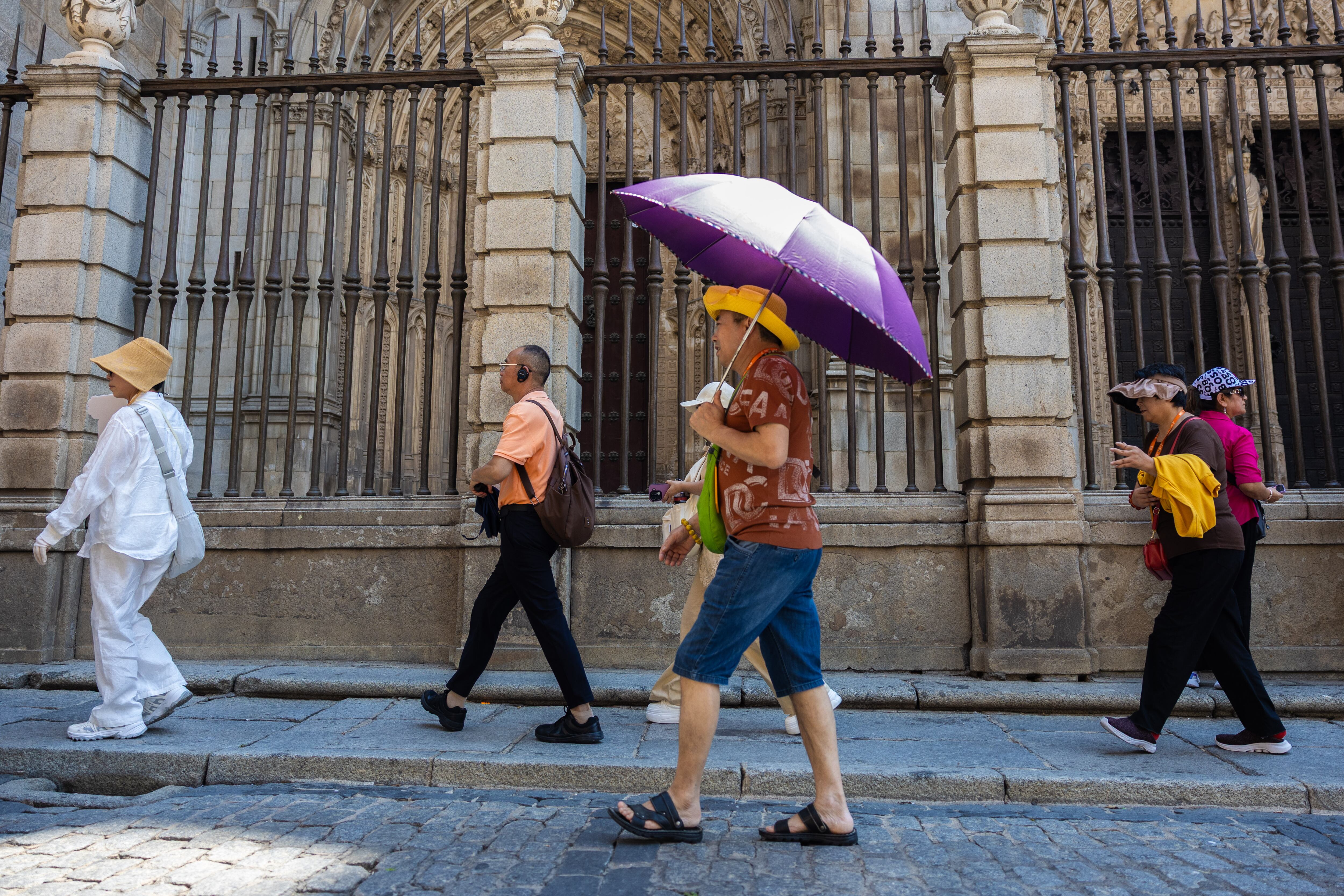 Las claves: el reto de luchar contra el calor sin que suba demasiado la factura de la luz