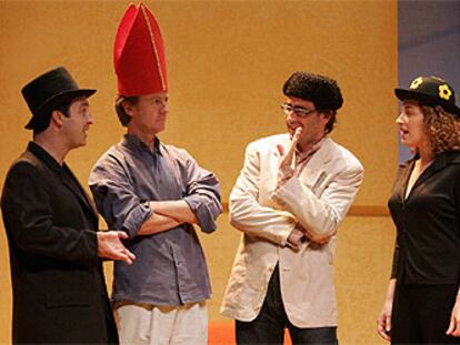 Jorge Roelas, Carlos Hipólito, Jorge Bosch y Cristina Marcos, en un ensayo de 'El método Grönholm'.