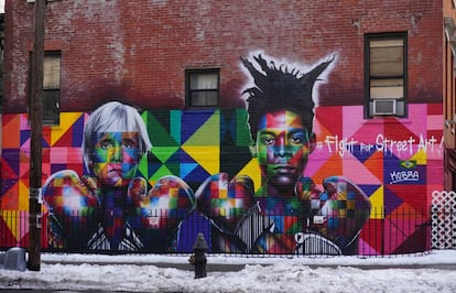 Mural en un calle de Williamsburg, Brooklyn (Estados Unidos) en el que aparecen retratados los artistas Andy Warhol y Jean-Michel Basquiat.