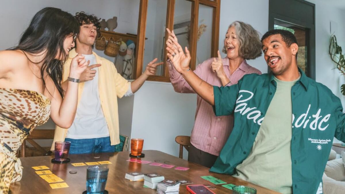 Hitster, el juego que nos ha hecho cantar y competir entre generaciones, gana el premio al mejor juego de 2026