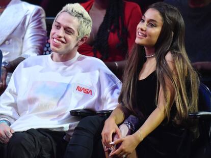 Pete Davidson y Ariana Grande, en los MTV Video Music Awards, en Nueva York el pasado agosto. 