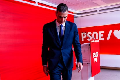 El líder del PSOE, Pedro Sánchez, tras su comparecencia en Ferraz, este jueves.