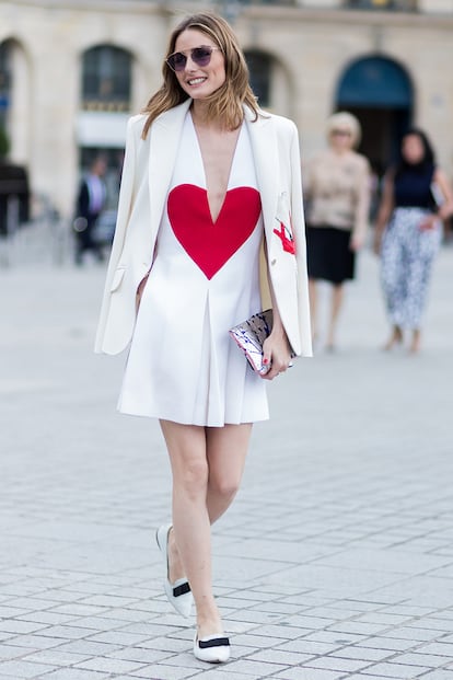 Olivia Palermo y su vestido corazón de Schiaparelli.