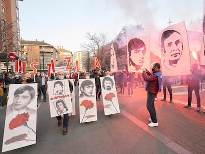 Varios miles de personas han participado este miércoles en Vitoria en la manifestación, para exigir memoria y justicia, en recuerdo a los cinco trabajadores que murieron por disparos de la policía el 3 de marzo de 1976.
