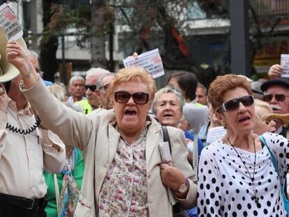 Manifestación de afectados por el Plan Permuta en Alcorcón el 23 de mayo de 2019