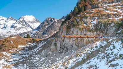 El trenecito de la estación de esquí de Artouste, en el Pirineo Francés.