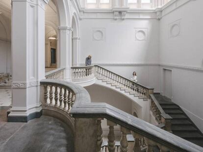 Interior de la Royal Academy de Londres.