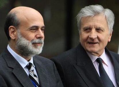 Ellos manejan la máquina del dinero: Ben Bernanke (izquierda) y Jean-Claude Trichet.