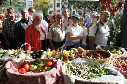 Ambiente en la Feria del Último Lunes de Octubre de Gernika