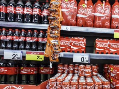Productos de Coca-Cola, en un supermercado.