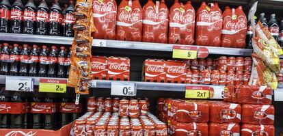 Productos de Coca-Cola, en un supermercado.