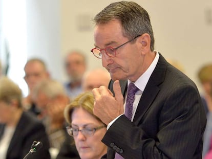 Francis Sullivan, responsable del Consejo de Verdad, Justicia y Salud, durante la vista de la comisi&oacute;n investigadora.