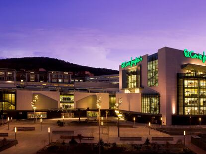 Centro de El Corte Inglés en Eibar (Gipuzkoa).