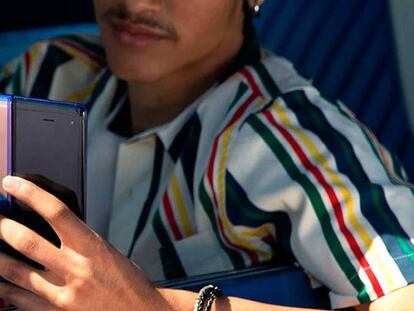 Samsung lanzará dos nuevos móviles de pantalla flexible