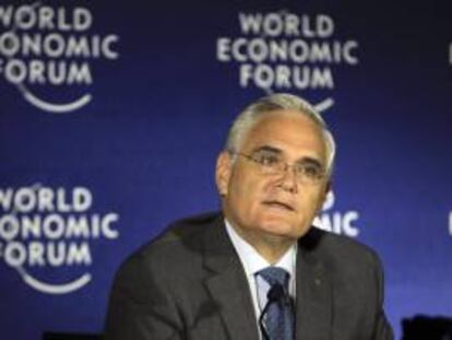 El administrador de la Autoridad del Canal de Panamá, Jorge Quijano, participa en una rueda de prensa en el marco del IX Foro Económico Mundial para Latinoamérica, que se celebra en Playa Bonita, en el Pacífico panameño.