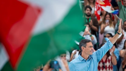 Pedro Sánchez, durante su intervención este domingo en Málaga.