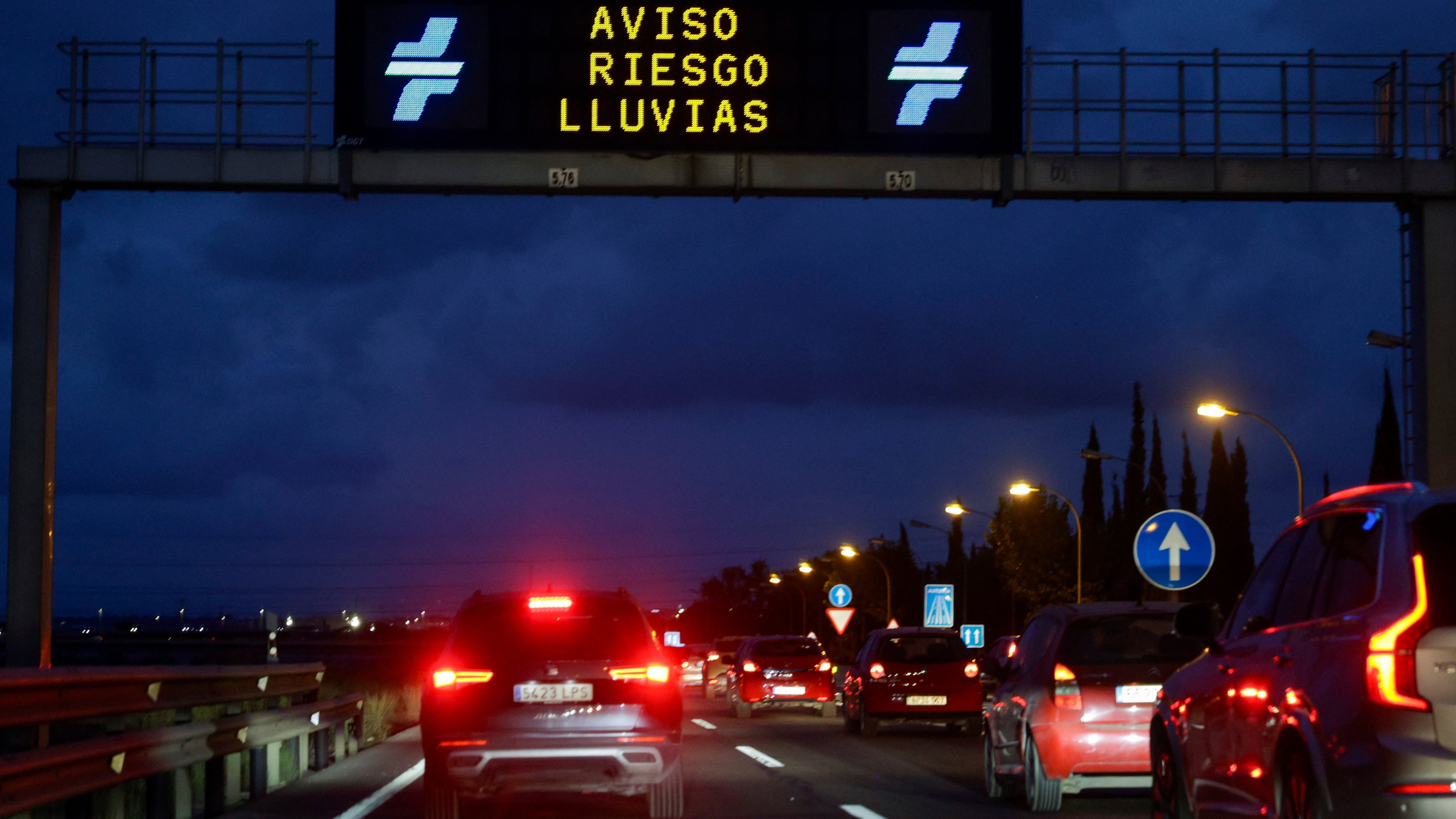 Las fuertes lluvias afectan a las provincias de Valencia y Castellón y causan algunas inundaciones