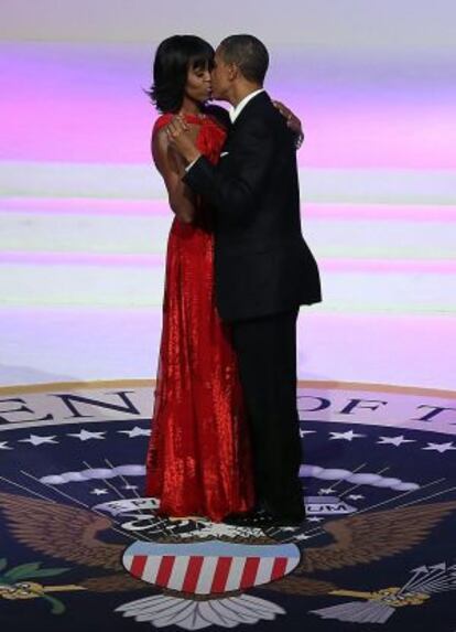 Barack y Michelle Obama durante el baile del Commender in Chief.