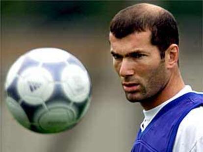 Zidane, durante un entrenamiento con el Juventus.
