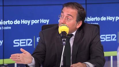 El ministro de Exteriores, José Manuel Albares, durante la entrevista este lunes en la Cadena SER.