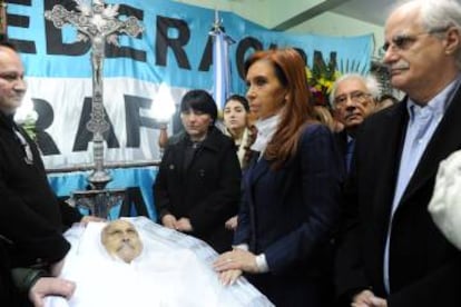 Cristina Kirchner despide a Ongaro en el sindicato gráfico.