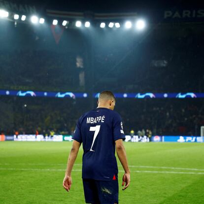 Soccer Football - Champions League - Semi Final - Second Leg - Paris St Germain v Borussia Dortmund - Parc des Princes, Paris, France - May 7, 2024 Paris St Germain's Kylian Mbappe looks dejected after the match REUTERS/Sarah Meyssonnier     TPX IMAGES OF THE DAY