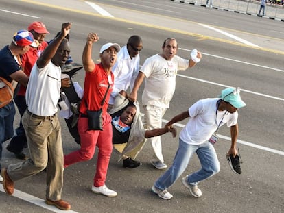 Arresto de Daniel Llorente el 1 de mayo en La Habana.