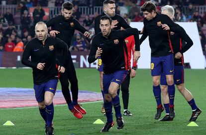 El Barcelona entrenando antes del partido.