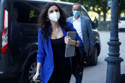 La líder de Ciudadanos en Cataluña, Lorena Roldán, a su llegada al Parlament el pasado jueves.