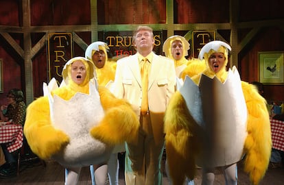 Donald Trump, como invitado estrella del show Saturday Night Live en 2004.