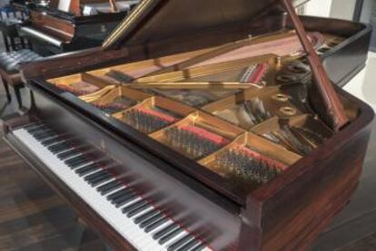 Piano de cola Steinway & Sons.