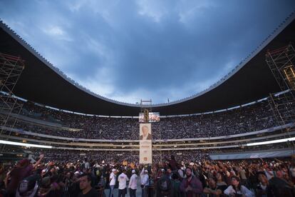 Alrededor de 100.000 personas acudieron al cierre de campaña de López Obrador.