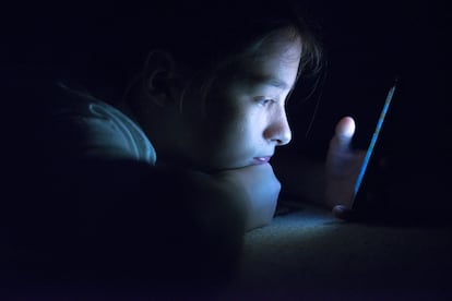 ¡Alerta en Adolescentes! ¿La Pantalla Está Robando su Bienestar? Señales de Sobreexposición y Cómo Recuperar el Equilibrio