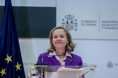 Nadia Calviño, vicepresidenta primera del Gobierno, el viernes en una rueda de prensa en la sede de su ministerio, en Madrid.