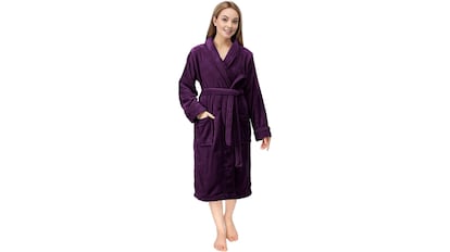 Bata polar para mujer.