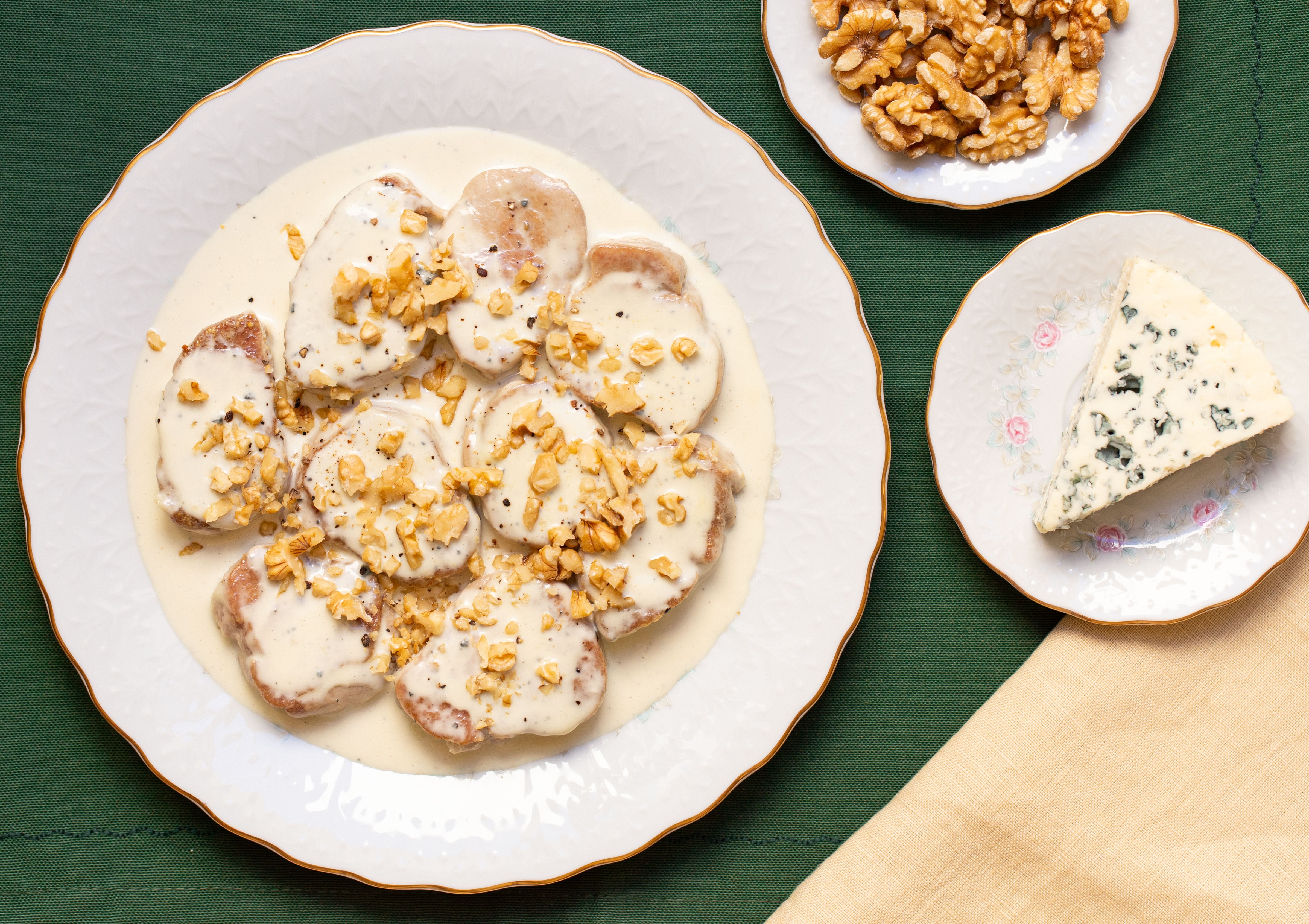 Solomillo de cerdo al roquefort, una receta de antes para tener en cuenta en Navidad