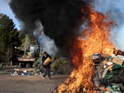 Imagen de una de las protestas en el corte de la AP7